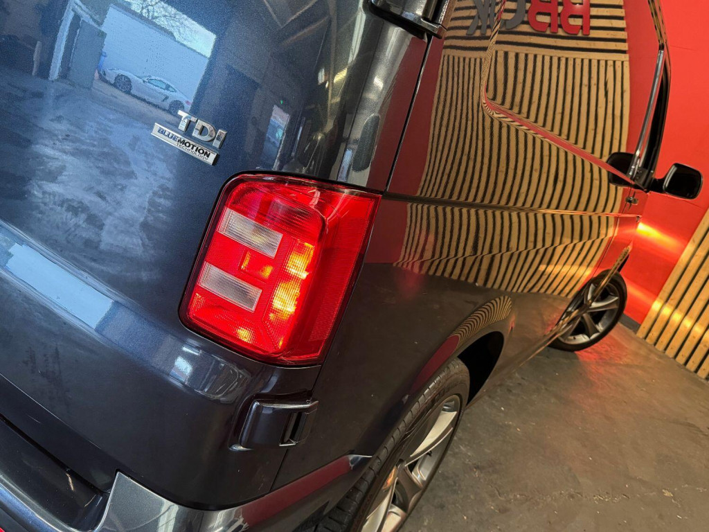 VOLKSWAGEN TRANSPORTER