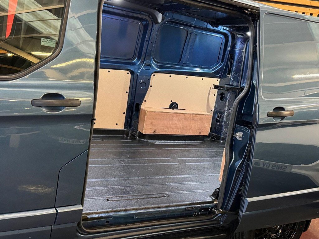 FORD TRANSIT CUSTOM