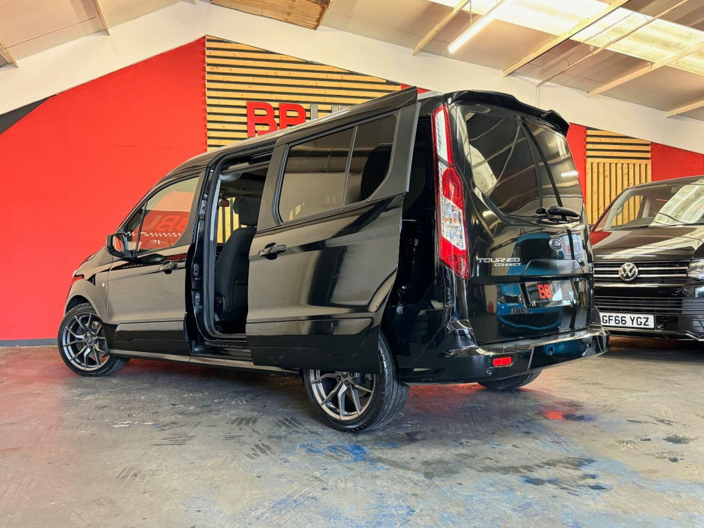 FORD GRAND TOURNEO CONNECT