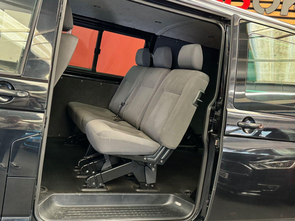 VOLKSWAGEN TRANSPORTER