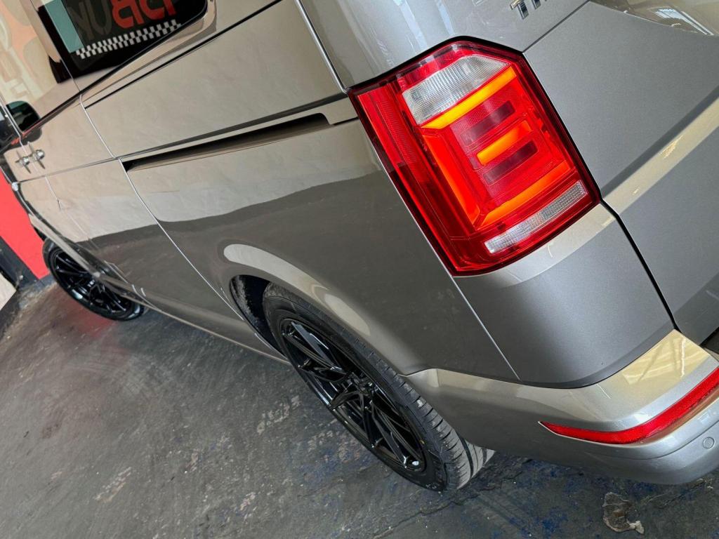 VOLKSWAGEN TRANSPORTER