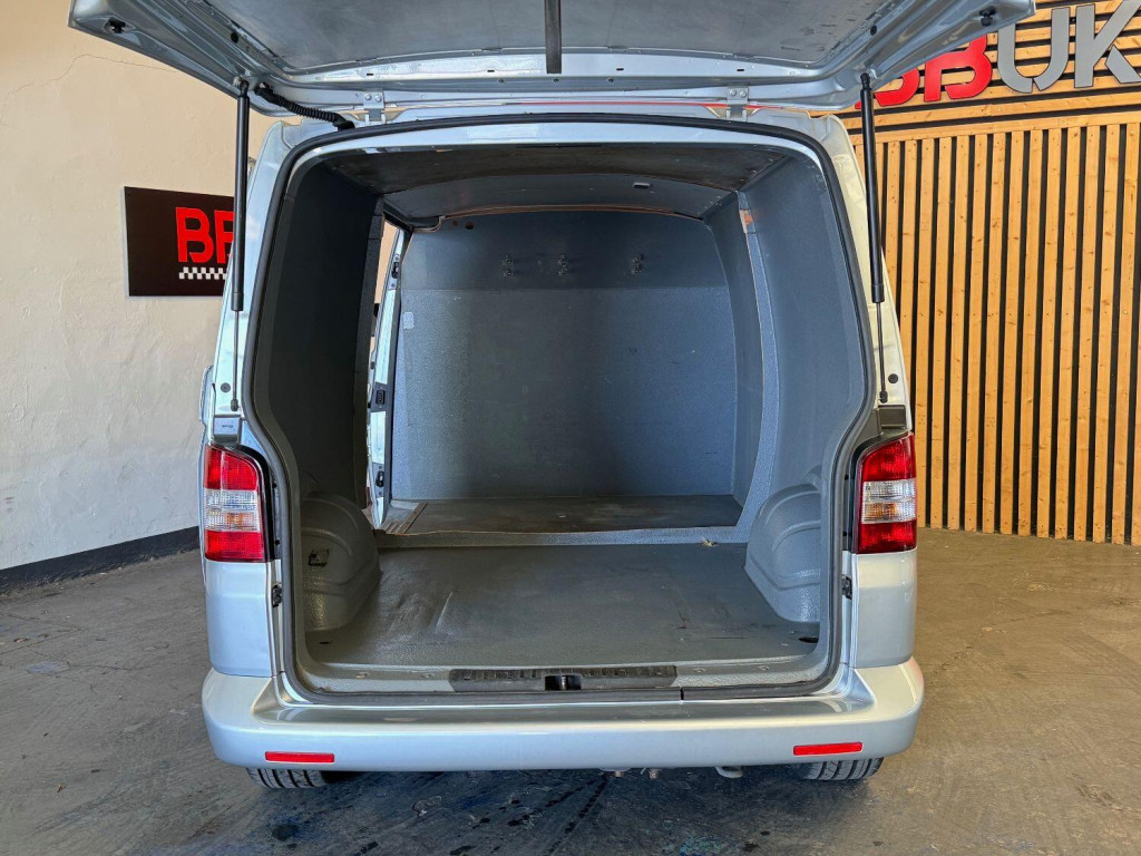 VOLKSWAGEN TRANSPORTER