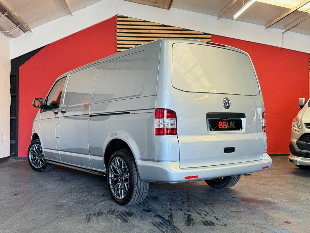 VOLKSWAGEN TRANSPORTER