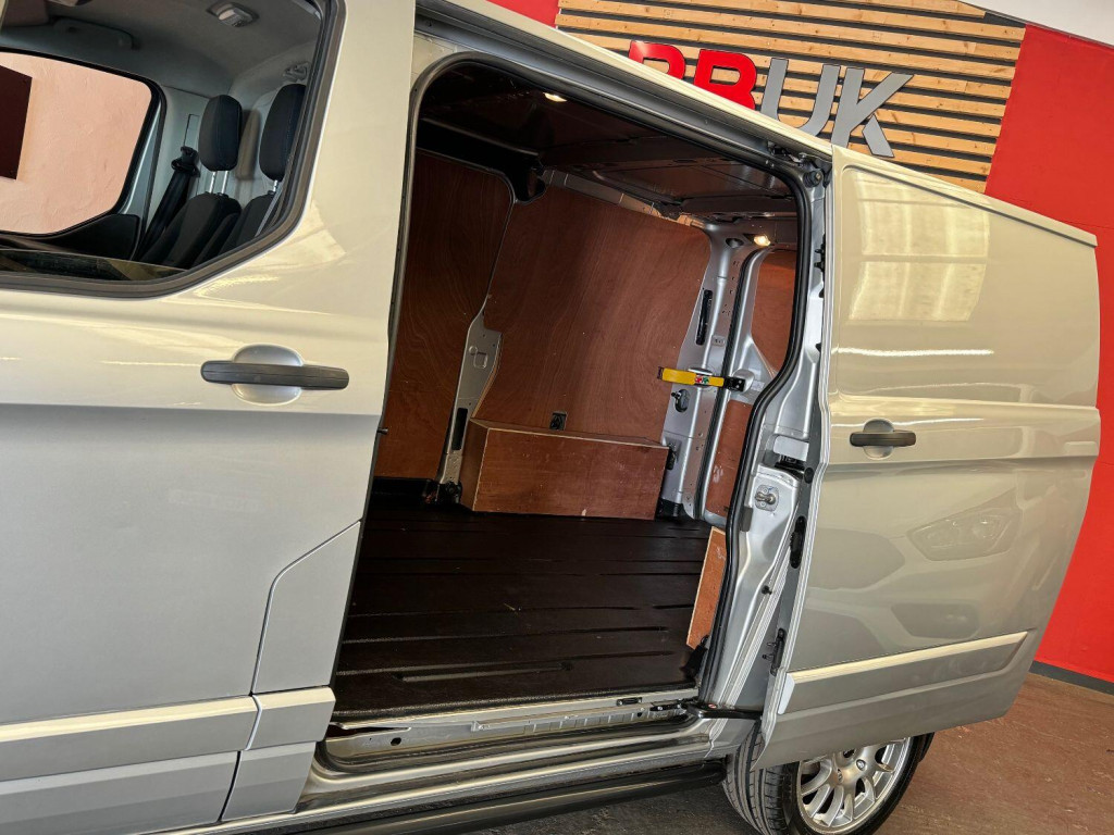 FORD TRANSIT CUSTOM