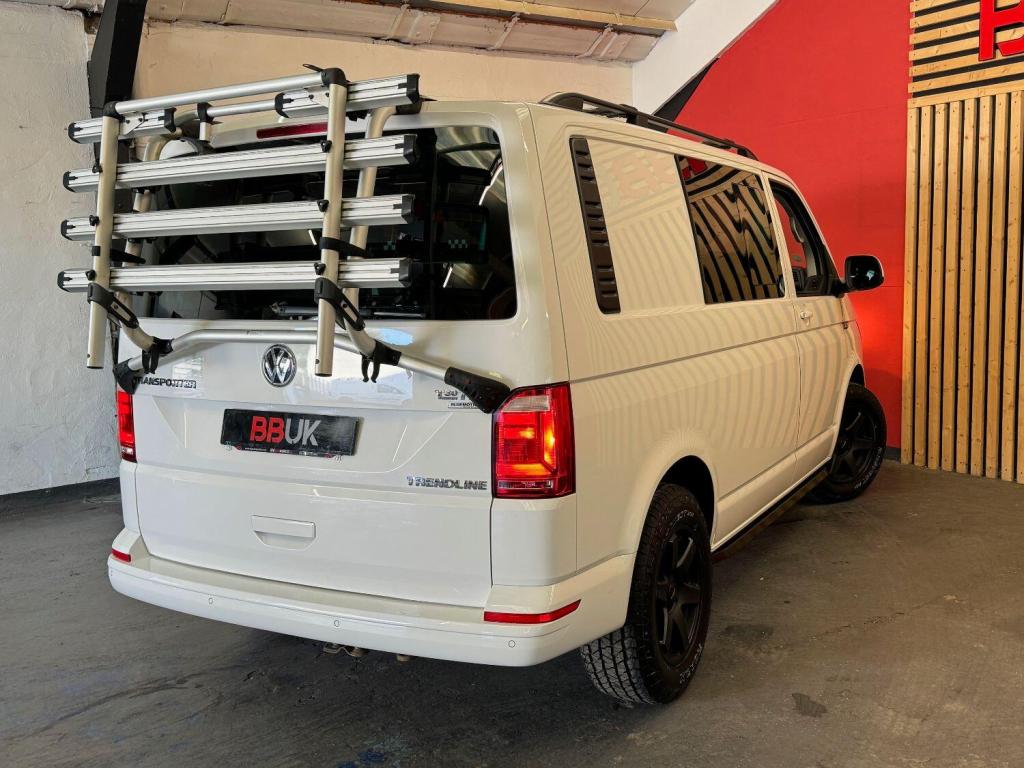 VOLKSWAGEN TRANSPORTER