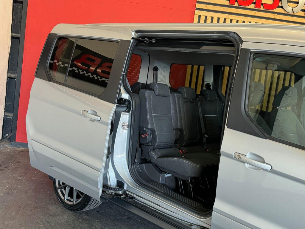 FORD GRAND TOURNEO CONNECT