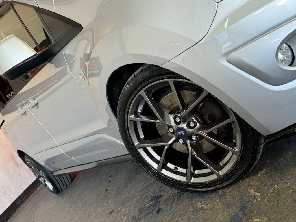 FORD GRAND TOURNEO CONNECT