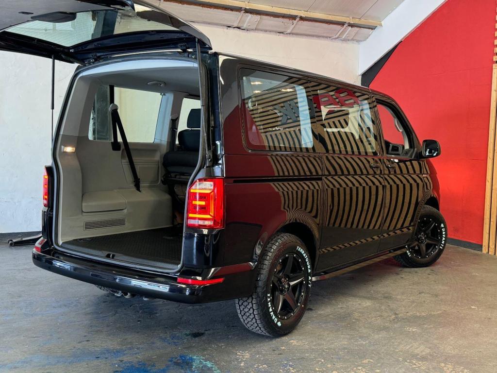 VOLKSWAGEN TRANSPORTER