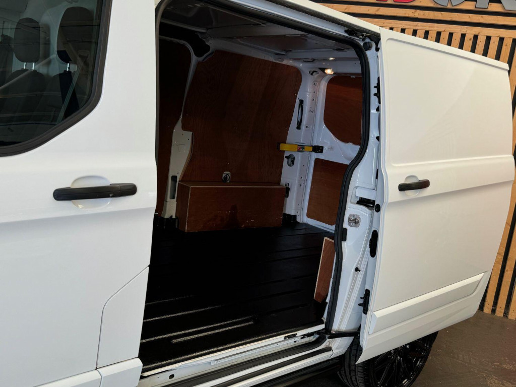 FORD TRANSIT CUSTOM