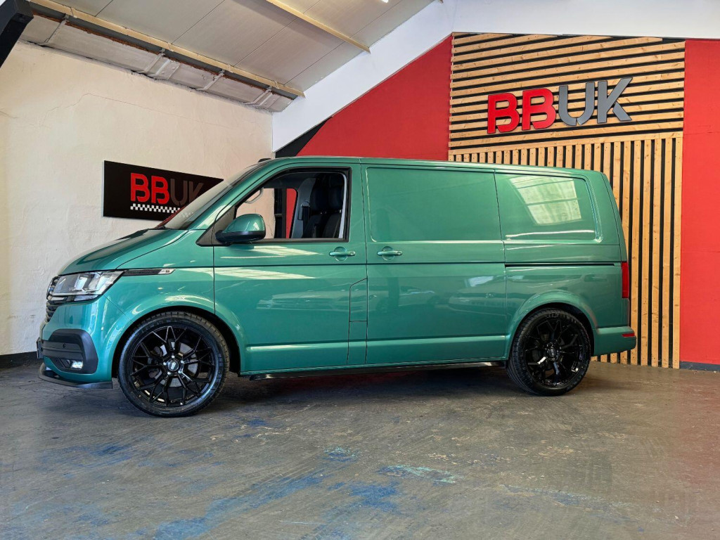 VOLKSWAGEN TRANSPORTER