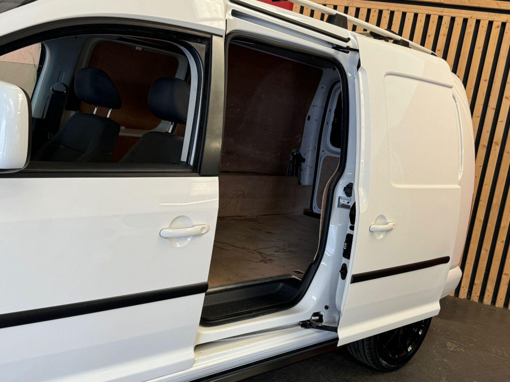 VOLKSWAGEN CADDY MAXI