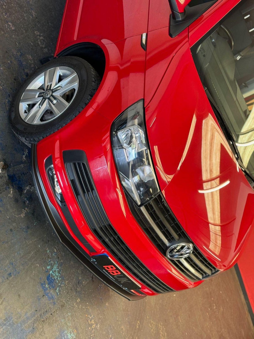 VOLKSWAGEN TRANSPORTER