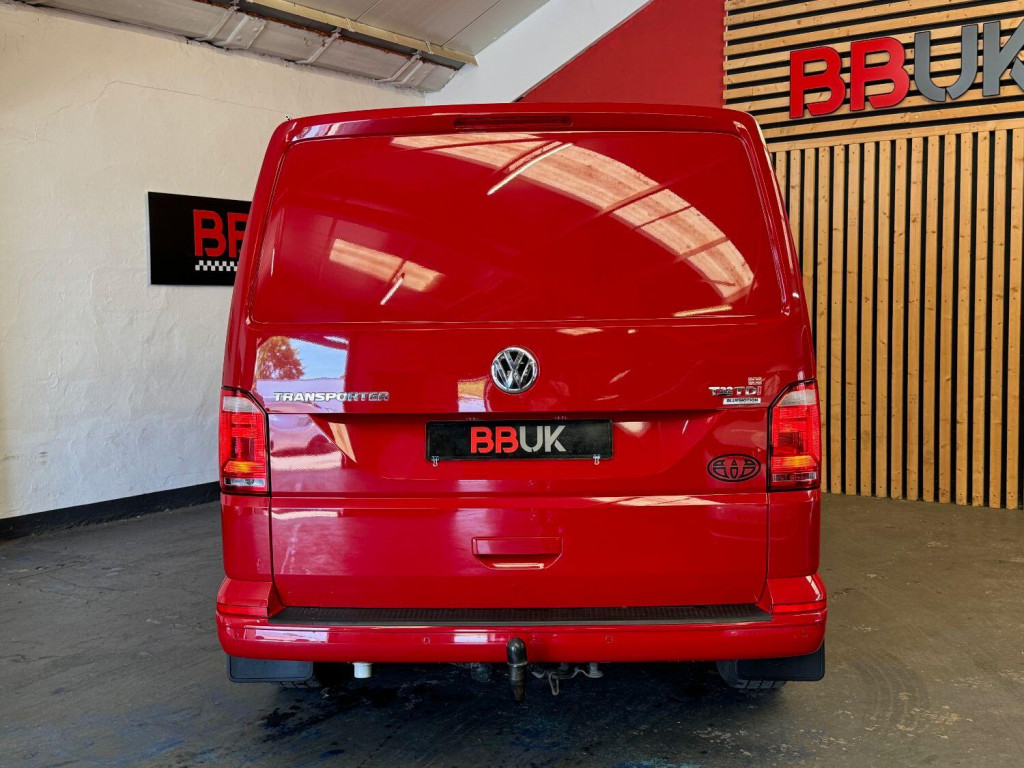 VOLKSWAGEN TRANSPORTER