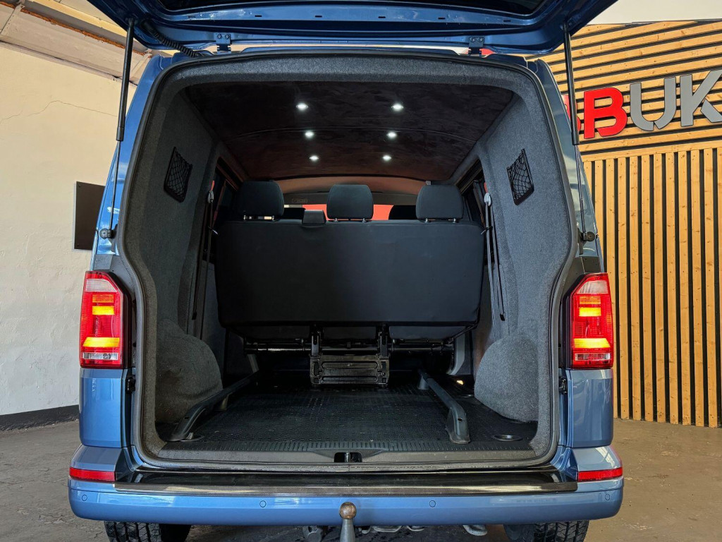 VOLKSWAGEN TRANSPORTER