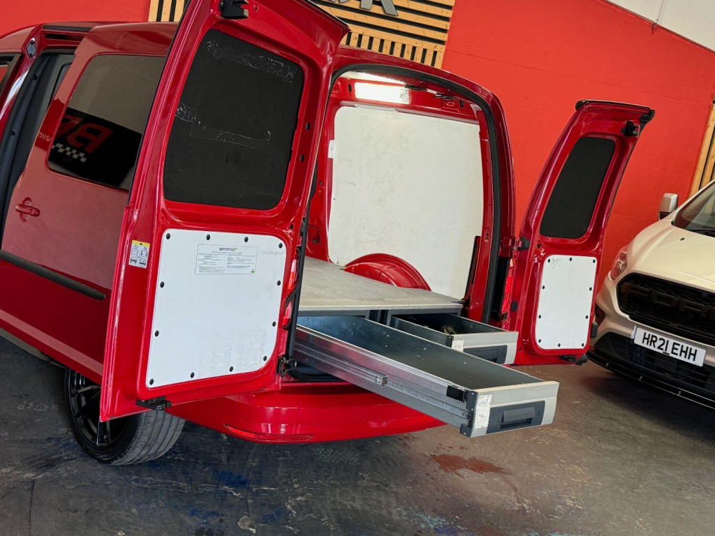 VOLKSWAGEN CADDY MAXI