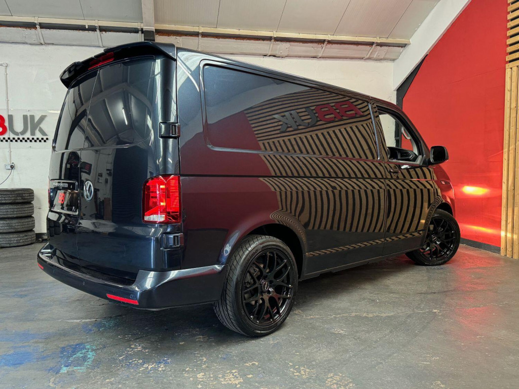 VOLKSWAGEN TRANSPORTER
