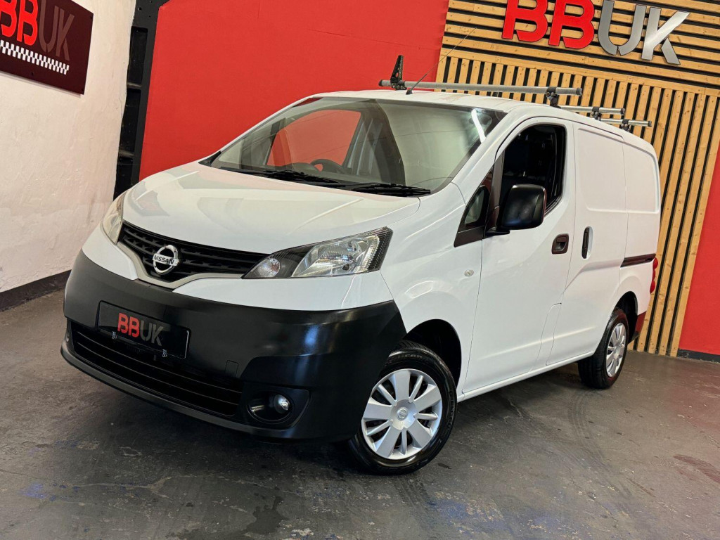 NISSAN NV200