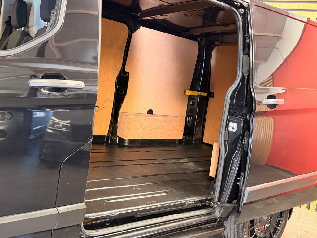 FORD TRANSIT CUSTOM