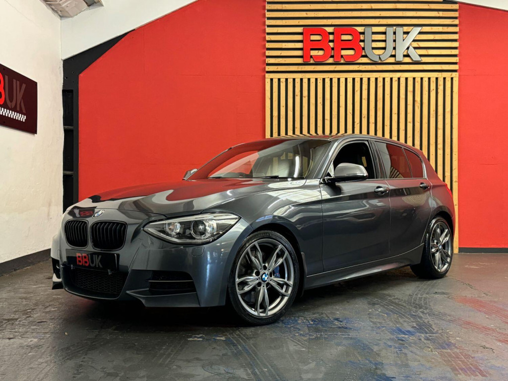 BMW 1 SERIES