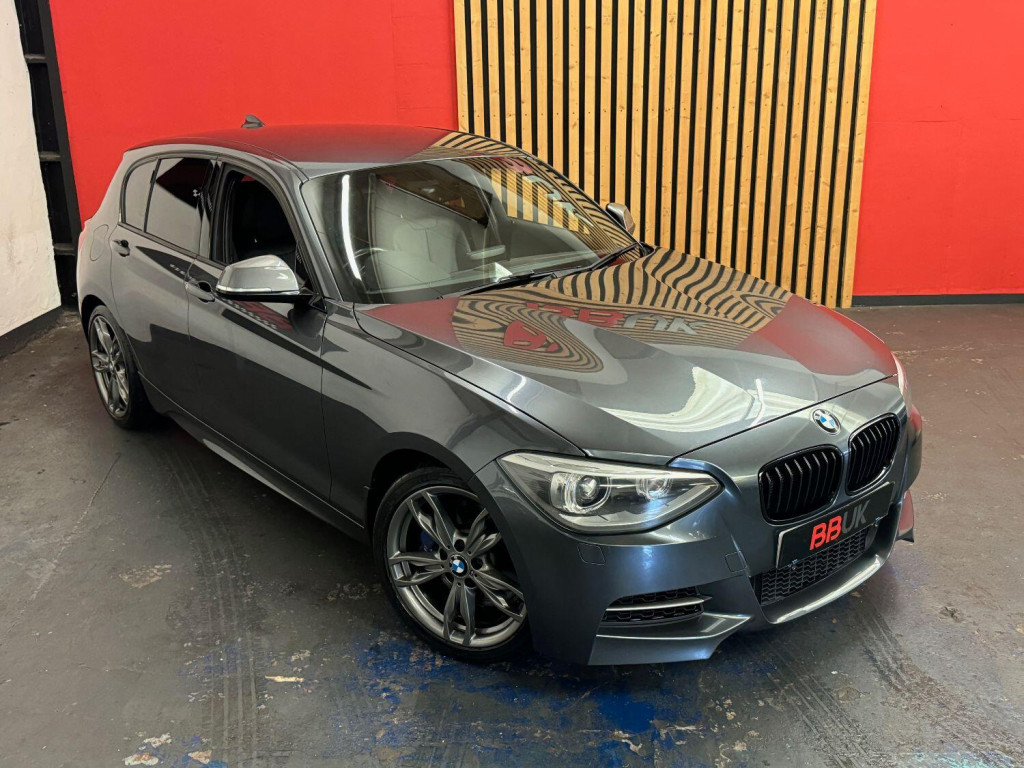 View BMW 1 SERIES 3.0 M135i 5 door