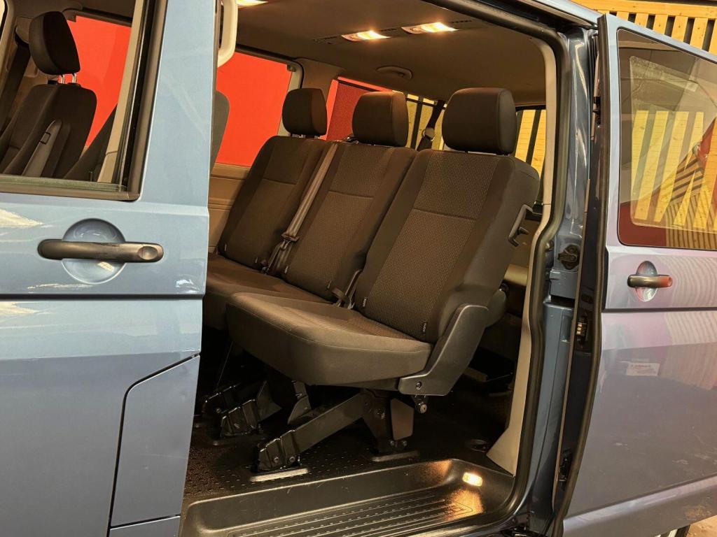 VOLKSWAGEN TRANSPORTER