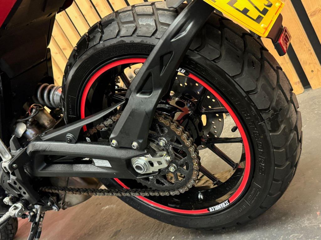 DUCATI SCRAMBLER 800