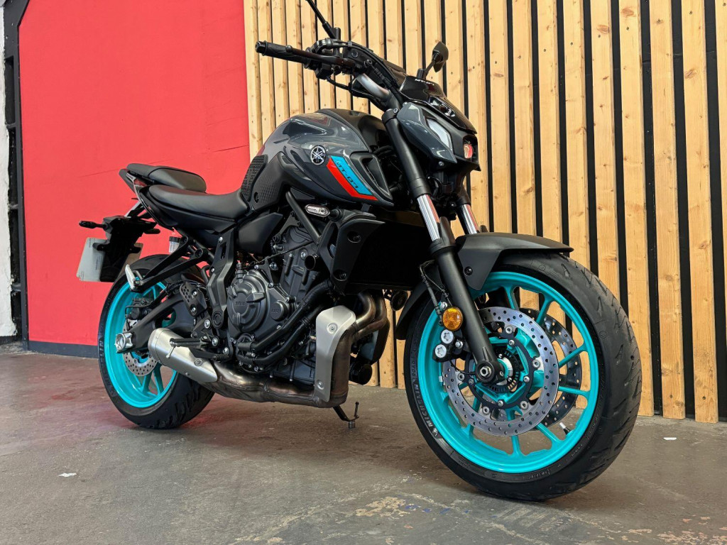 YAMAHA MT-07