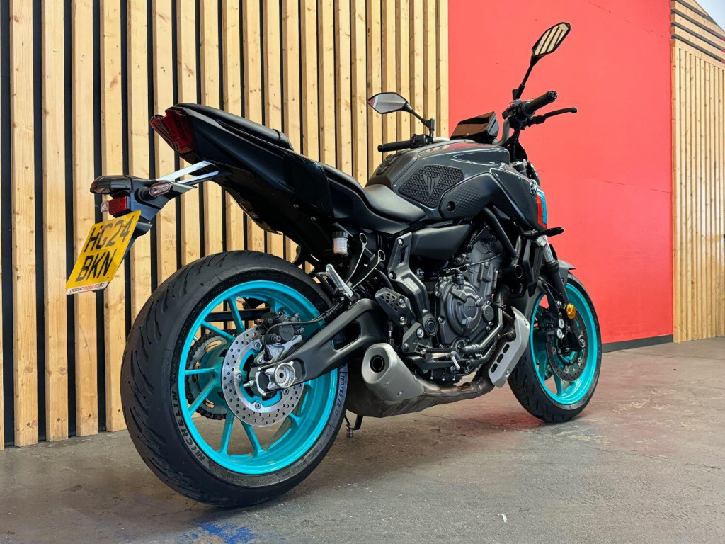 YAMAHA MT-07