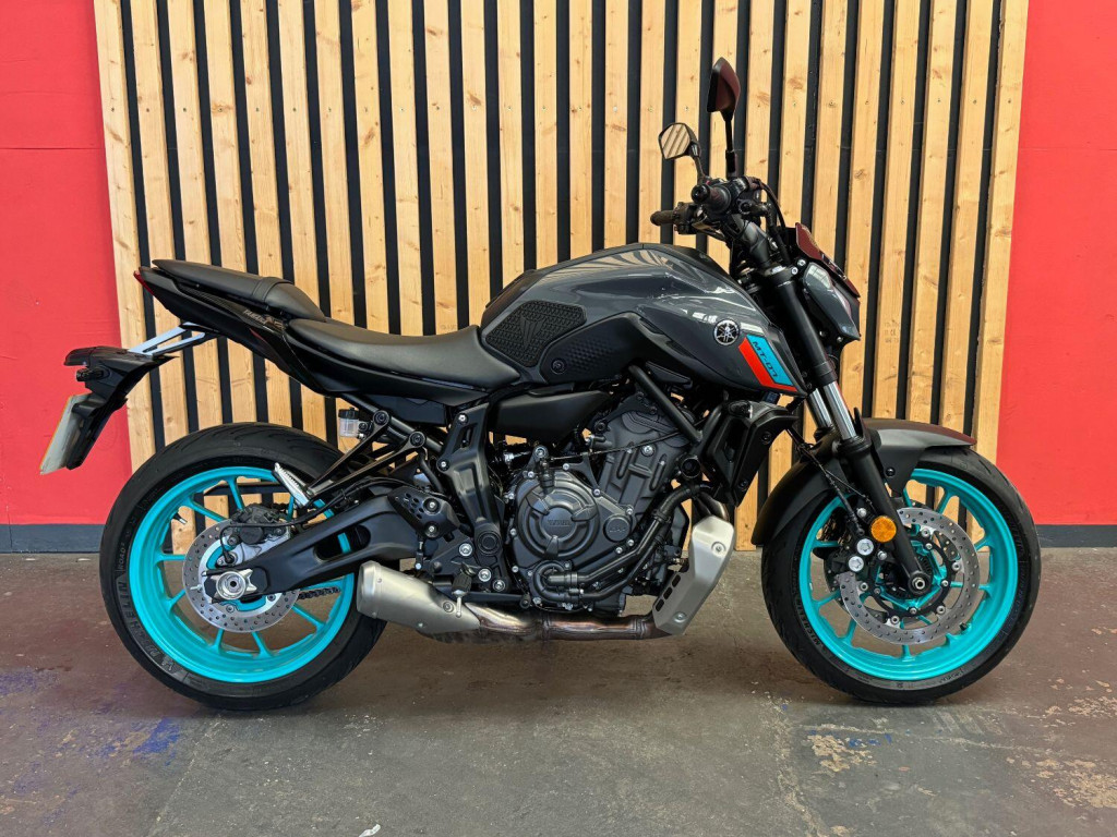 YAMAHA MT-07