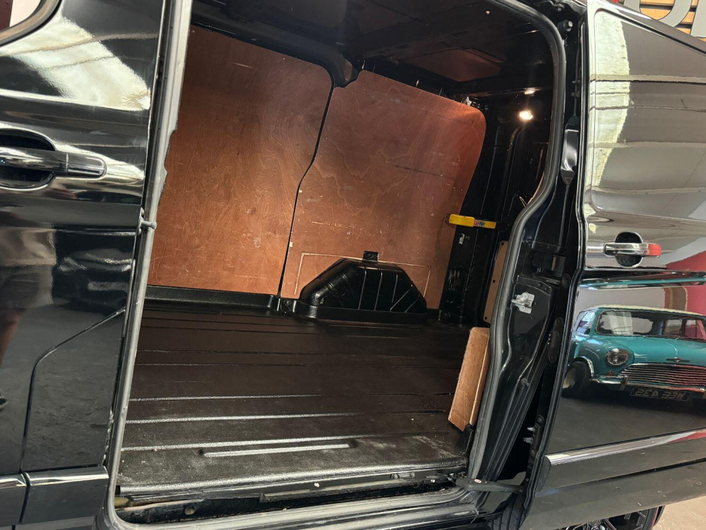 FORD TRANSIT CUSTOM
