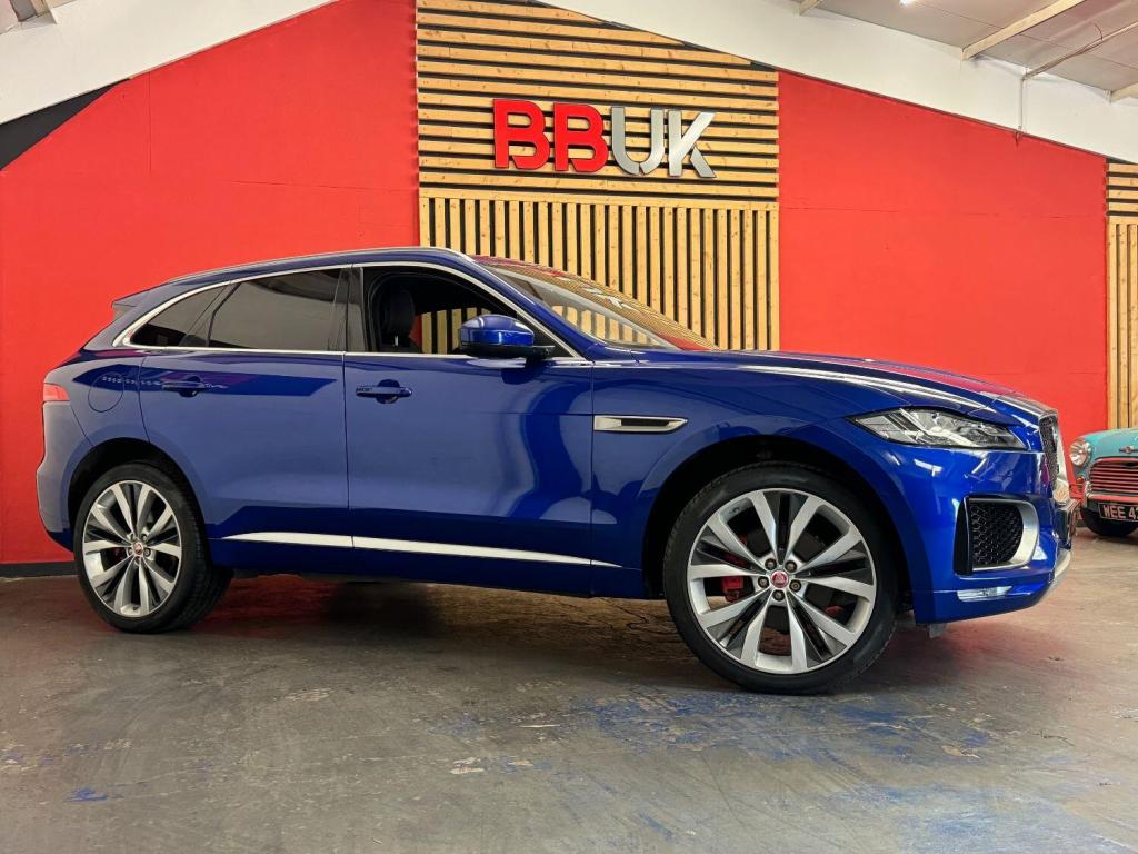 JAGUAR F-PACE