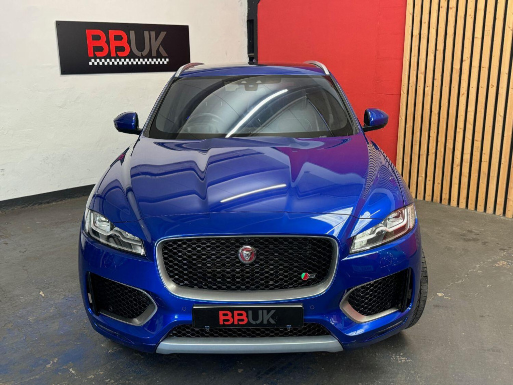 JAGUAR F-PACE