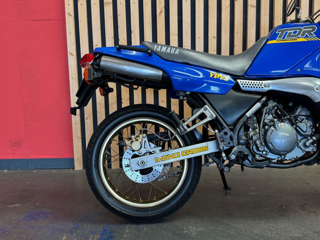 YAMAHA TDR250