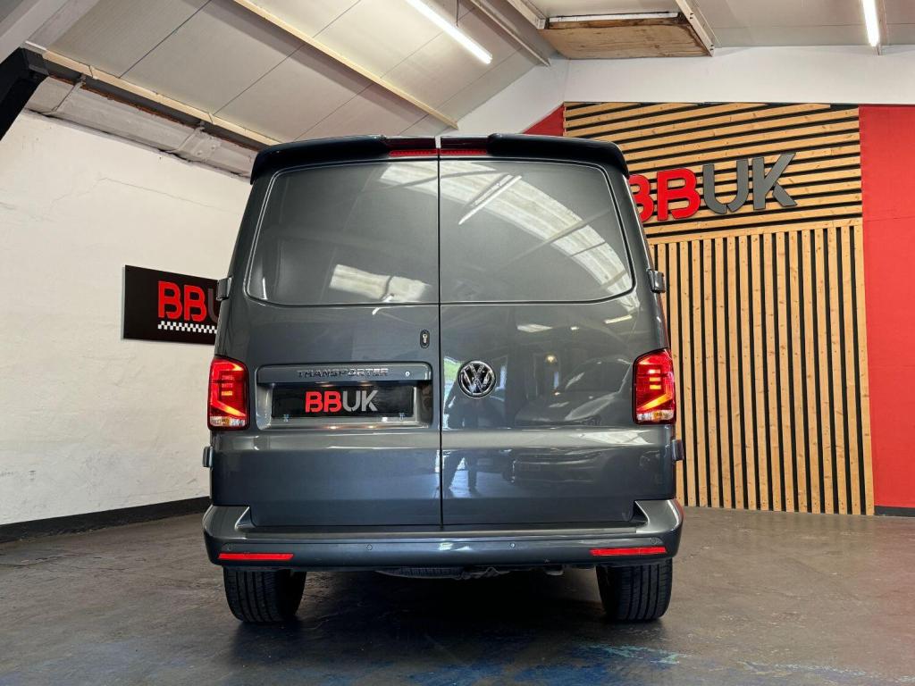 VOLKSWAGEN TRANSPORTER