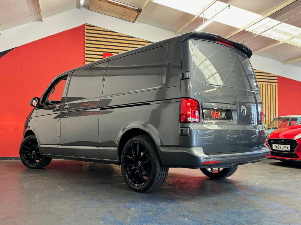 VOLKSWAGEN TRANSPORTER