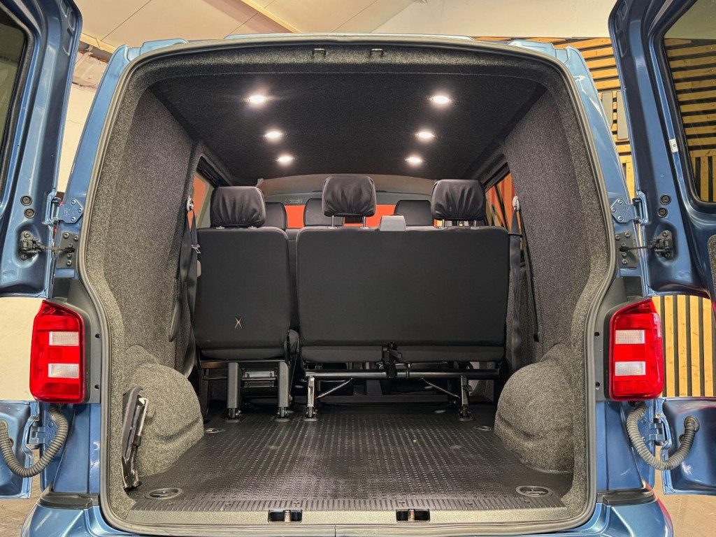 VOLKSWAGEN TRANSPORTER