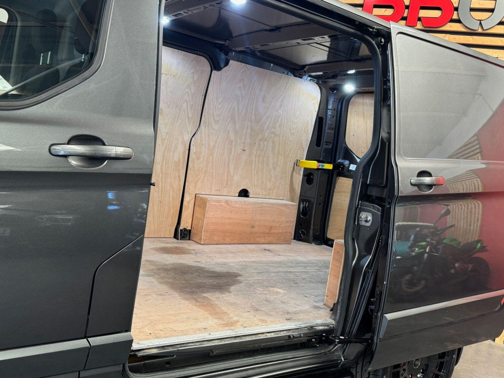 FORD TRANSIT CUSTOM