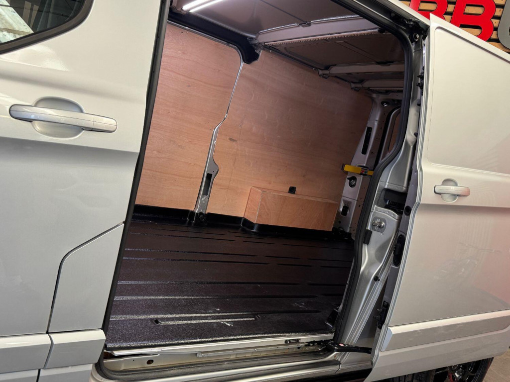 FORD TRANSIT CUSTOM