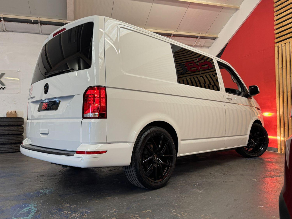VOLKSWAGEN TRANSPORTER