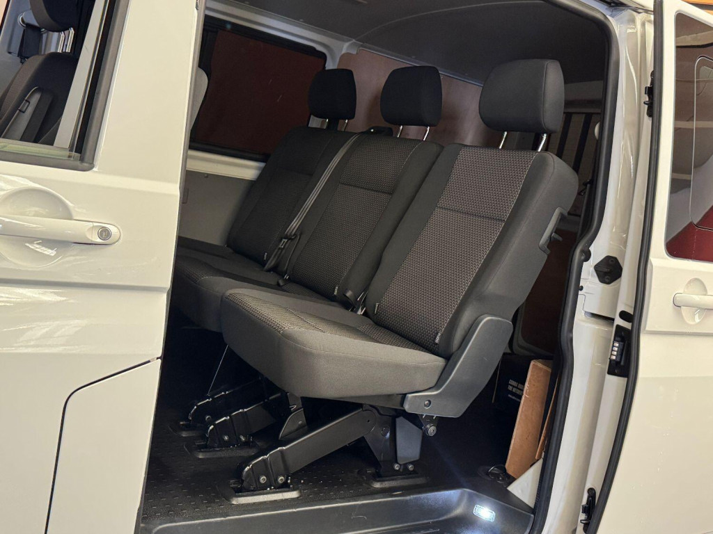 VOLKSWAGEN TRANSPORTER