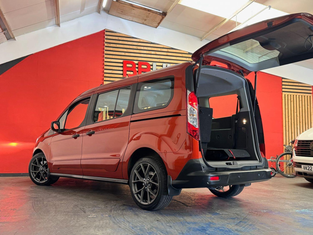 FORD GRAND TOURNEO CONNECT