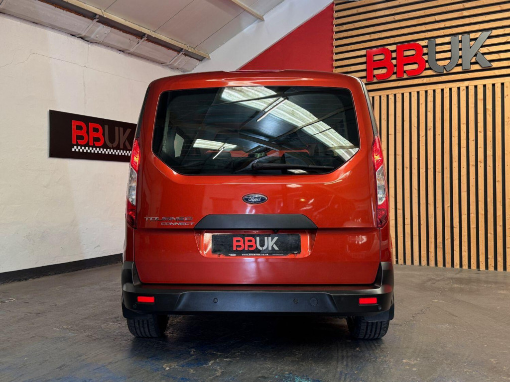 FORD GRAND TOURNEO CONNECT