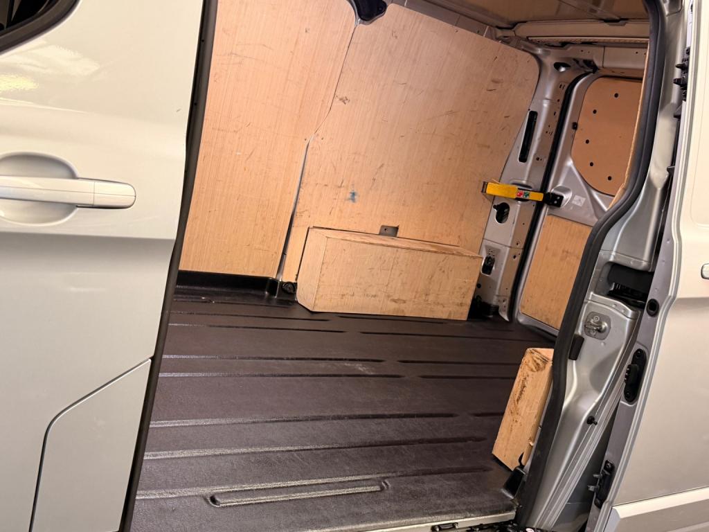 FORD TRANSIT CUSTOM