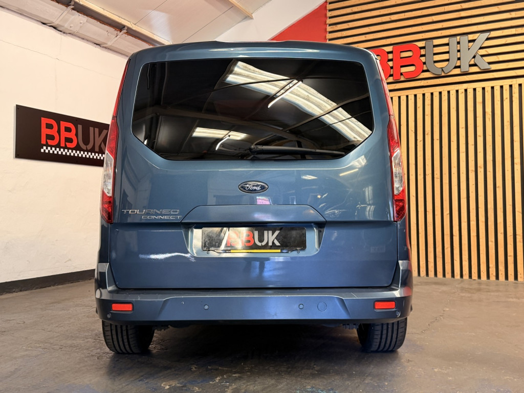 FORD GRAND TOURNEO CONNECT