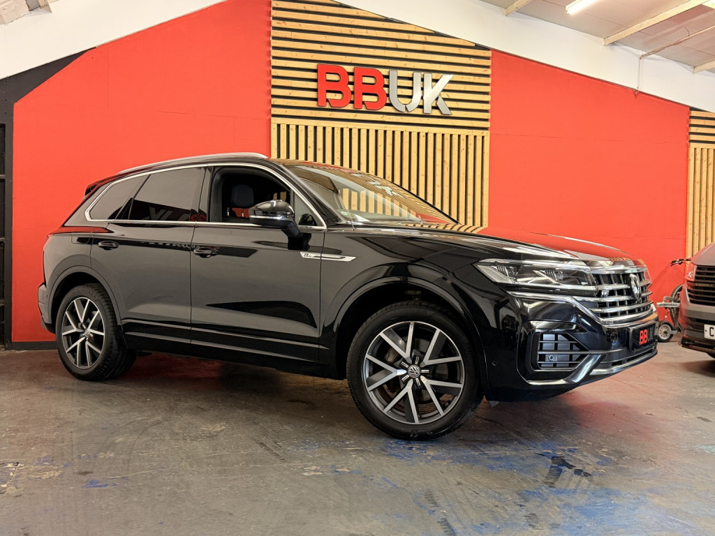 View VOLKSWAGEN TOUAREG 3.0 TDI V6 R-Line