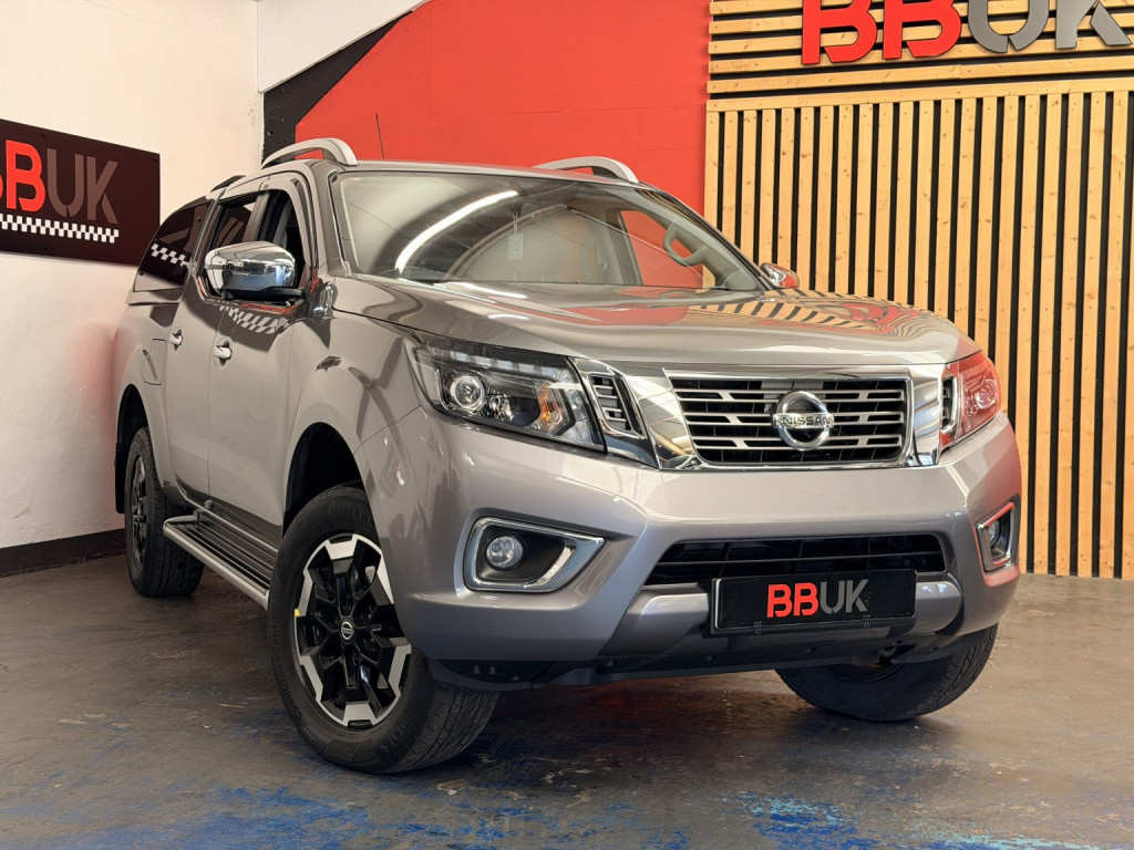 View NISSAN NAVARA 2.3 dCi Tekna