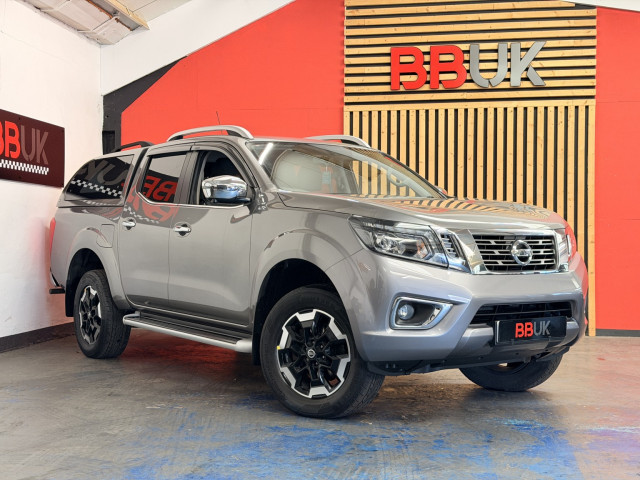 NISSAN NAVARA 2.3 dCi Tekna