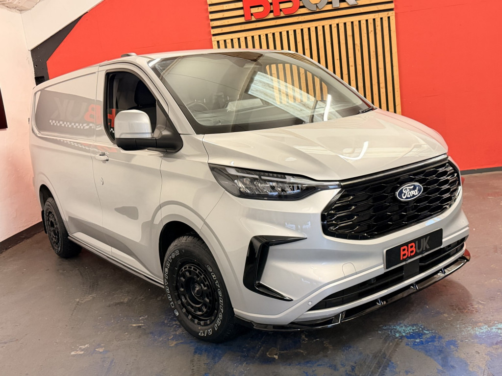 View FORD TRANSIT CUSTOM 2.0 Transit Custom Limited Van 300 L1 2.0L EcoBlue 136PS FWD 6 Speed Manual