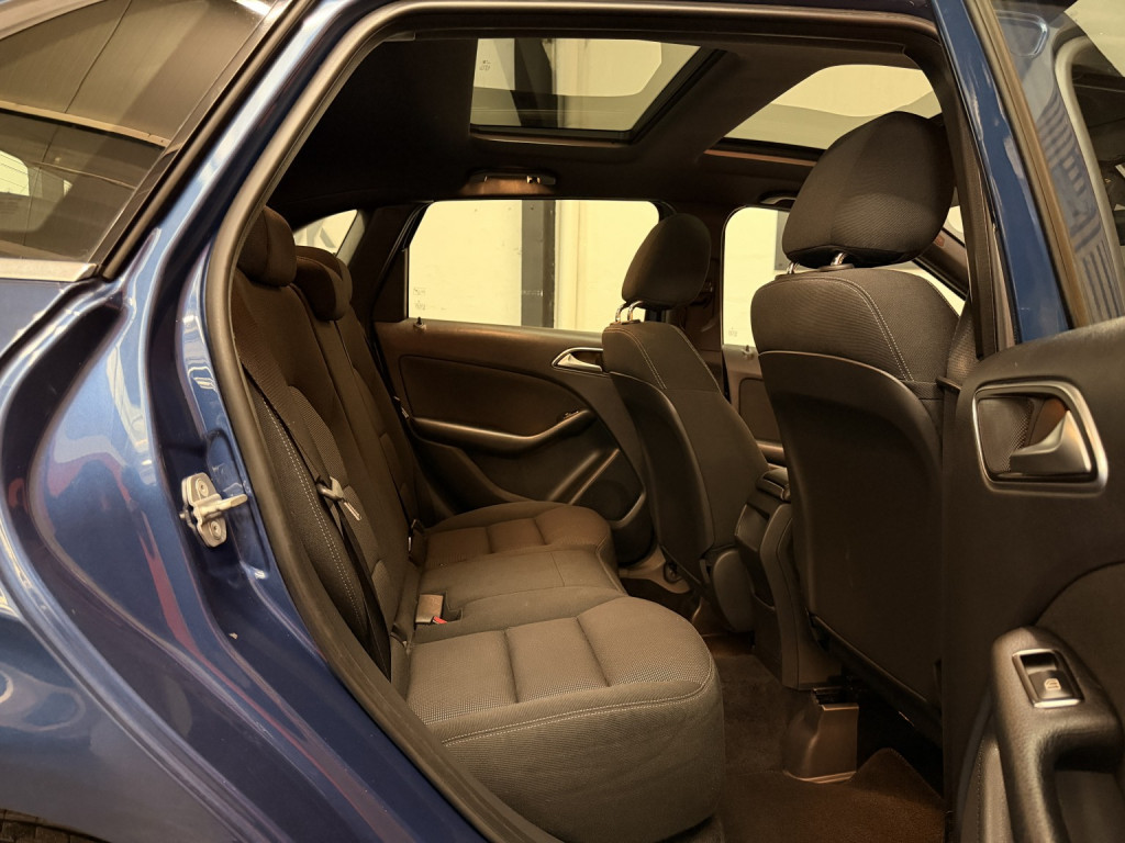 MERCEDES-BENZ B CLASS