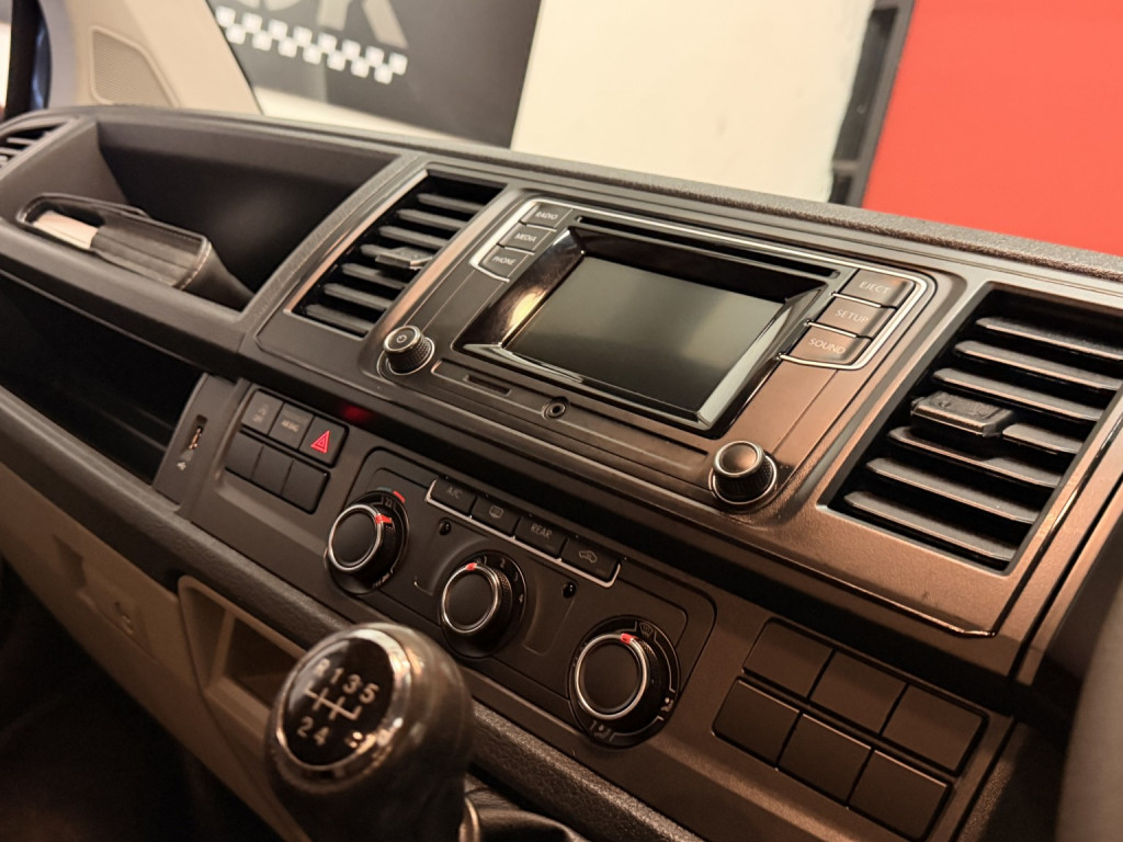 VOLKSWAGEN TRANSPORTER